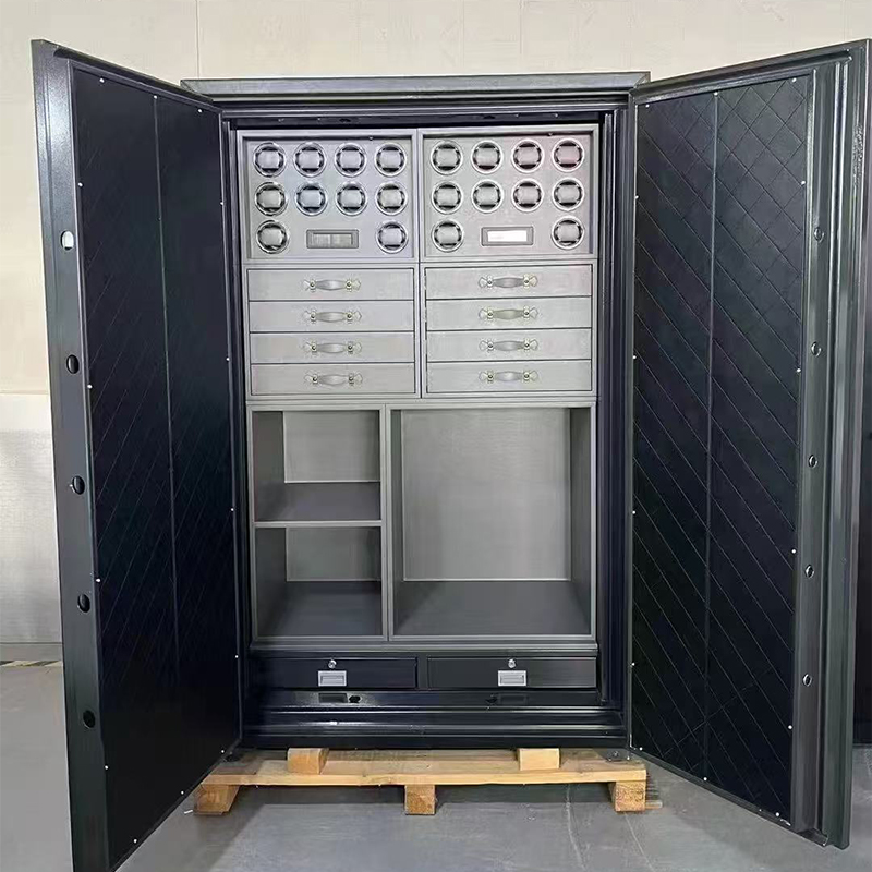 Imperial Watch Winder Safe